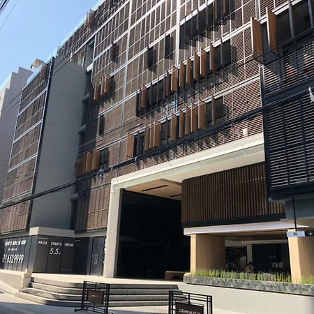 Sukhumvit Asok Modern Suite バンコク都 エクステリア 写真