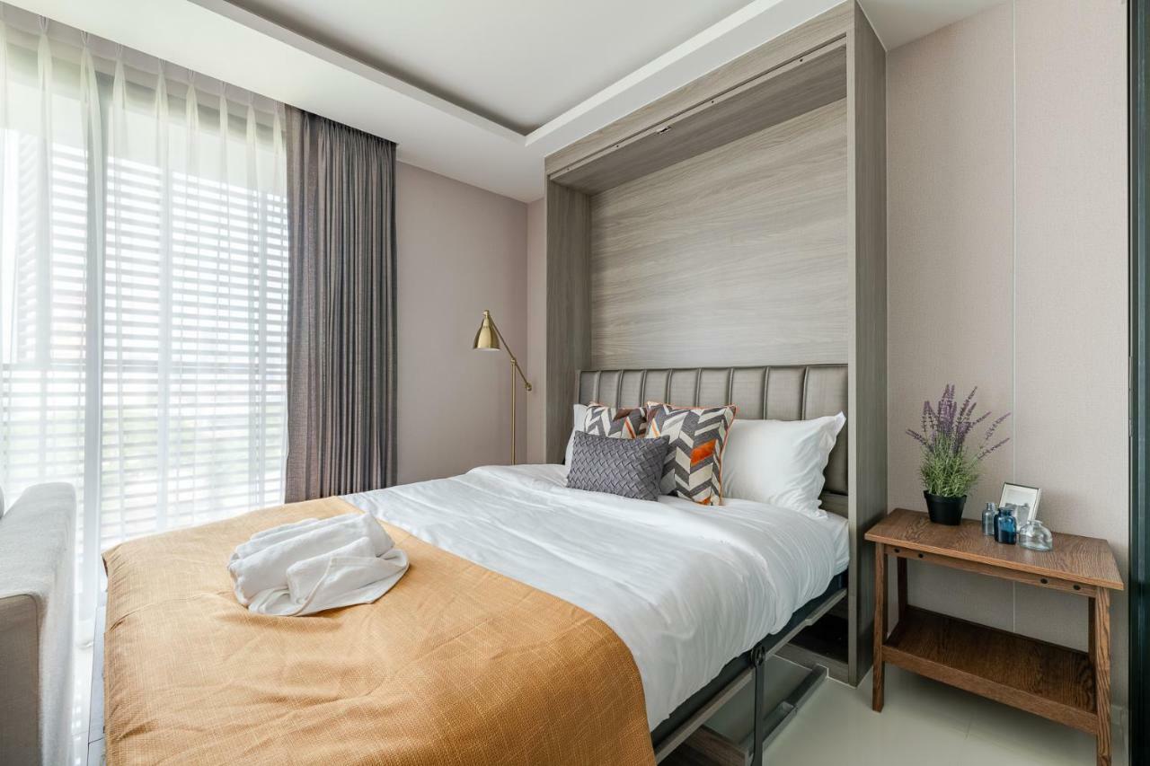 Sukhumvit Asok Modern Suite バンコク都 エクステリア 写真