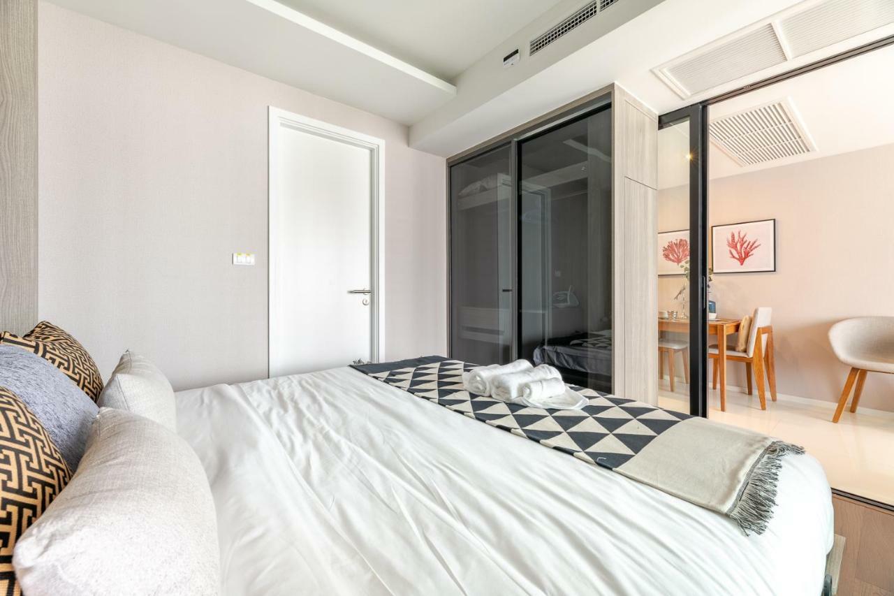 Sukhumvit Asok Modern Suite バンコク都 エクステリア 写真