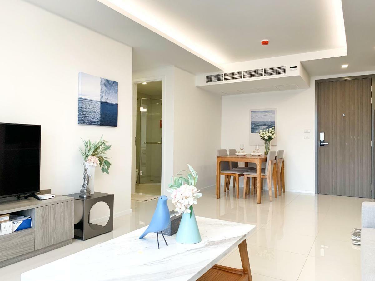 Sukhumvit Asok Modern Suite バンコク都 エクステリア 写真